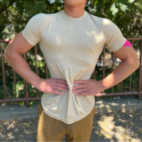 ALPHALETE MEN NUDE BEIGE WORKOUT T SHIRT WORKOUT GYM SHIRT LIGHTWEIGHT GYM SPORT - Picture 9 of 16